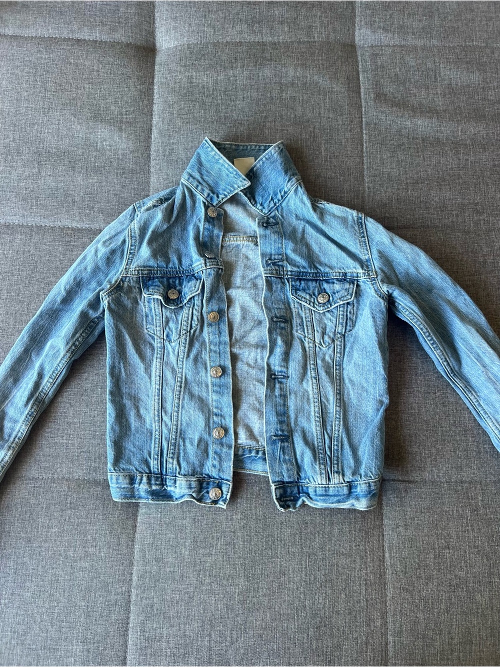 H&M Women’s Light Wash Denim Jacket